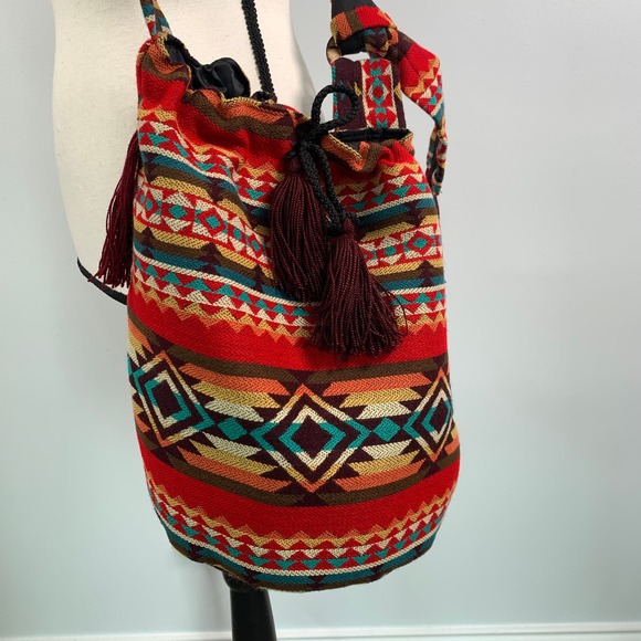 Aztec Southwestern Woven/Knitted Boho Bucket Bag Crossbody Shoulder Bucket Bag - Picture 6 of 8